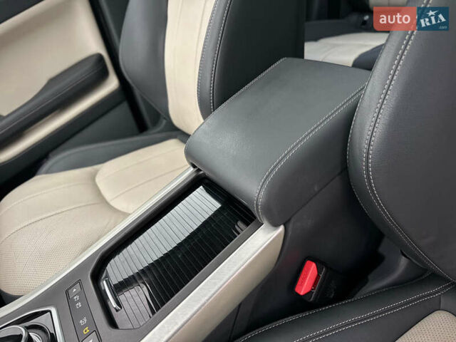 Синий Ленд Ровер Рендж Ровер Эвок, объемом двигателя 2 л и пробегом 122 тыс. км за 24300 $, фото 46 на Automoto.ua