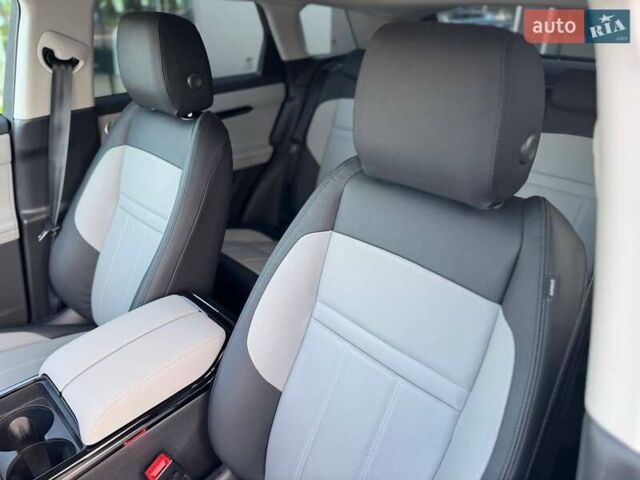 Синий Ленд Ровер Рендж Ровер Эвок, объемом двигателя 2 л и пробегом 2 тыс. км за 59794 $, фото 14 на Automoto.ua