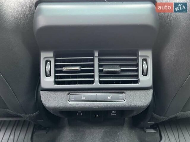 Синій Ленд Ровер Рендж Ровер Евок, об'ємом двигуна 2 л та пробігом 21 тис. км за 59556 $, фото 22 на Automoto.ua