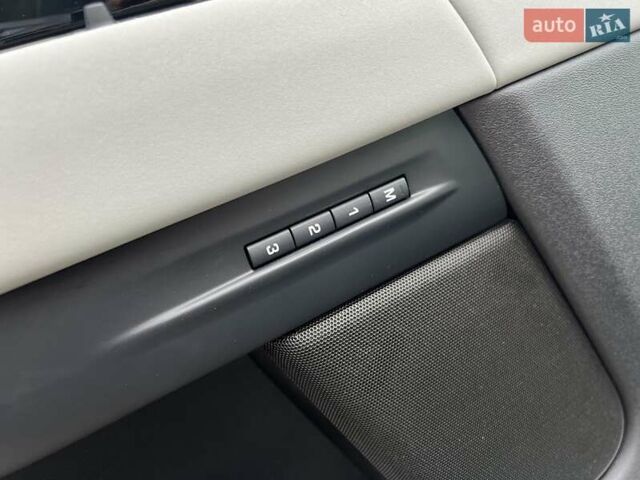 Синій Ленд Ровер Рендж Ровер Евок, об'ємом двигуна 2 л та пробігом 21 тис. км за 59556 $, фото 11 на Automoto.ua