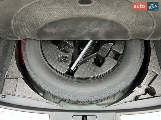 Синій Ленд Ровер Рендж Ровер Евок, об'ємом двигуна 2 л та пробігом 21 тис. км за 59556 $, фото 24 на Automoto.ua