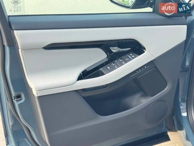 Синий Ленд Ровер Рендж Ровер Эвок, объемом двигателя 2 л и пробегом 2 тыс. км за 59794 $, фото 12 на Automoto.ua