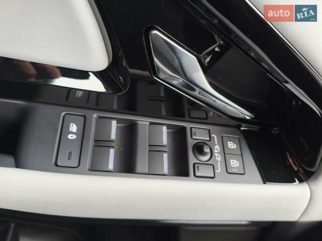 Синий Ленд Ровер Рендж Ровер Эвок, объемом двигателя 2 л и пробегом 1 тыс. км за 69605 $, фото 39 на Automoto.ua