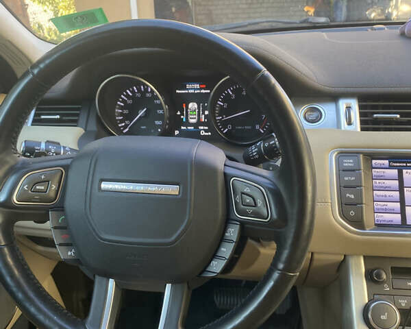 Зеленый Ленд Ровер Рендж Ровер Эвок, объемом двигателя 2 л и пробегом 219 тыс. км за 17350 $, фото 6 на Automoto.ua