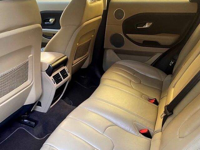 Зелений Ленд Ровер Рендж Ровер Евок, об'ємом двигуна 2 л та пробігом 219 тис. км за 17350 $, фото 5 на Automoto.ua