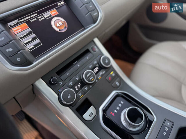 Ленд Ровер Рендж Ровер Евок 2014 у Івано-Франківську на Automoto.ua Зелений Ленд Ровер Рендж Ровер Евок, об'ємом двигуна 2 л та пробігом 142 тис. км за 17999 $, фото 32 на Automoto.ua