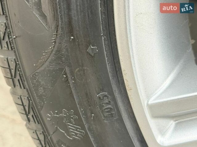 Зелений Ленд Ровер Рендж Ровер Евок, об'ємом двигуна 2 л та пробігом 106 тис. км за 16200 $, фото 27 на Automoto.ua