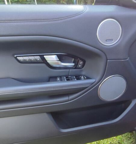 Помаранчевий Ленд Ровер Рендж Ровер Евок, об'ємом двигуна 2 л та пробігом 95 тис. км за 22950 $, фото 13 на Automoto.ua