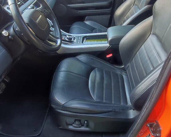 Помаранчевий Ленд Ровер Рендж Ровер Евок, об'ємом двигуна 2 л та пробігом 90 тис. км за 25950 $, фото 19 на Automoto.ua