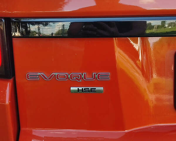 Помаранчевий Ленд Ровер Рендж Ровер Евок, об'ємом двигуна 2 л та пробігом 90 тис. км за 25950 $, фото 33 на Automoto.ua