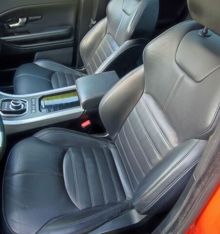 Помаранчевий Ленд Ровер Рендж Ровер Евок, об'ємом двигуна 2 л та пробігом 95 тис. км за 22950 $, фото 12 на Automoto.ua