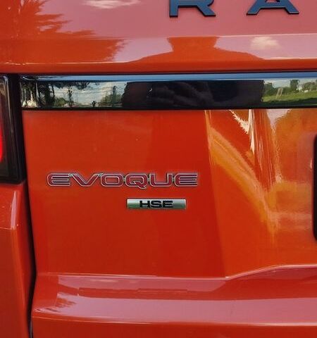 Помаранчевий Ленд Ровер Рендж Ровер Евок, об'ємом двигуна 2 л та пробігом 95 тис. км за 22950 $, фото 16 на Automoto.ua