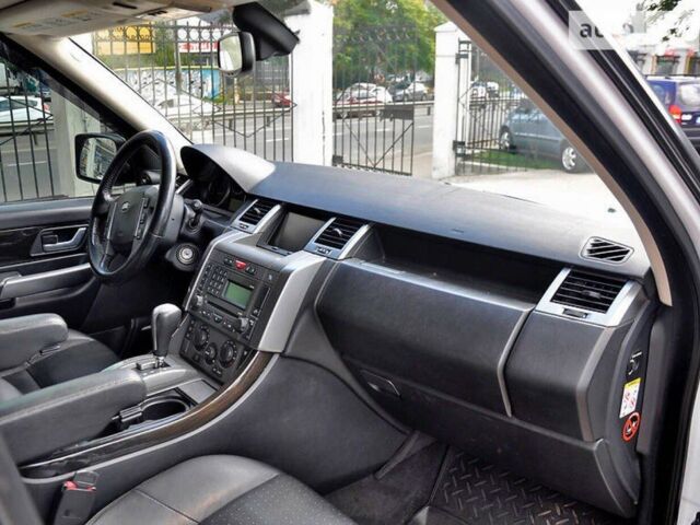 Білий Ленд Ровер Range Rover Sport, об'ємом двигуна 4.2 л та пробігом 175 тис. км за 17000 $, фото 24 на Automoto.ua