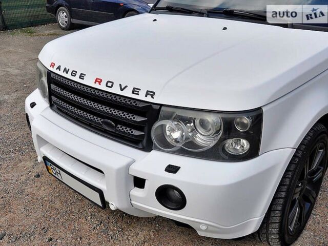 Білий Ленд Ровер Range Rover Sport, об'ємом двигуна 4.2 л та пробігом 175 тис. км за 17000 $, фото 8 на Automoto.ua