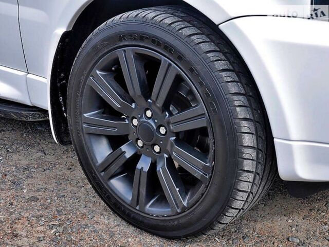 Білий Ленд Ровер Range Rover Sport, об'ємом двигуна 4.2 л та пробігом 175 тис. км за 17000 $, фото 17 на Automoto.ua