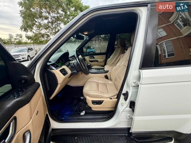 Білий Ленд Ровер Range Rover Sport, об'ємом двигуна 3.6 л та пробігом 195 тис. км за 9999 $, фото 35 на Automoto.ua