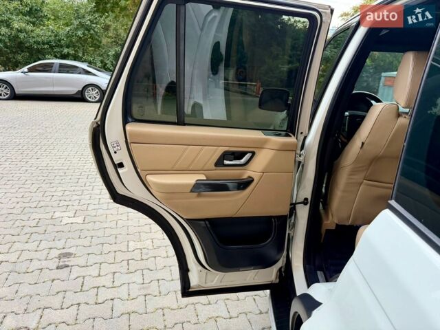 Білий Ленд Ровер Range Rover Sport, об'ємом двигуна 3.6 л та пробігом 195 тис. км за 9999 $, фото 63 на Automoto.ua