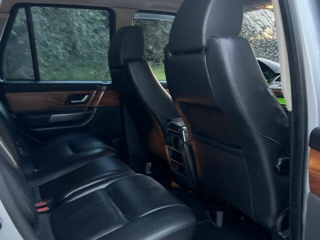 Білий Ленд Ровер Range Rover Sport, об'ємом двигуна 2.7 л та пробігом 272 тис. км за 8700 $, фото 9 на Automoto.ua
