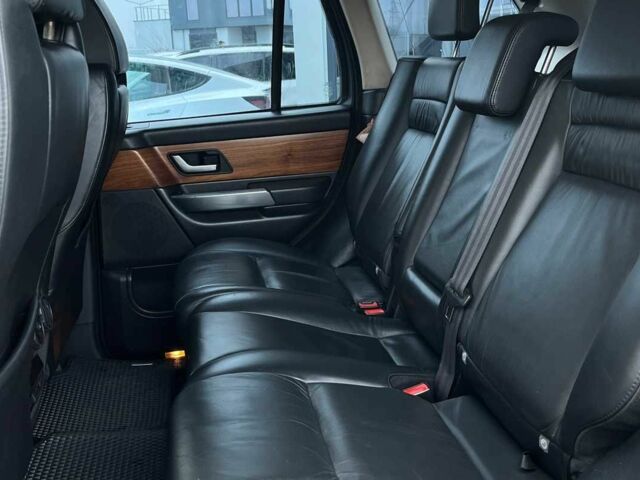 Белый Ленд Ровер Рендж Ровер Спорт, объемом двигателя 0 л и пробегом 260 тыс. км за 8900 $, фото 21 на Automoto.ua