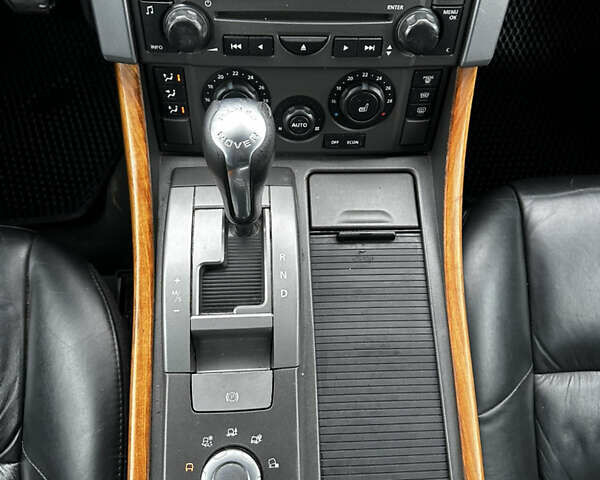 Белый Ленд Ровер Рендж Ровер Спорт, объемом двигателя 2.72 л и пробегом 264 тыс. км за 10000 $, фото 8 на Automoto.ua