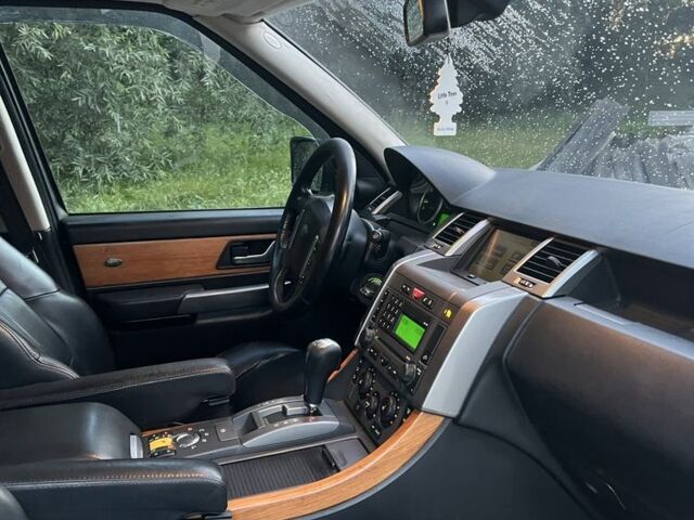Білий Ленд Ровер Range Rover Sport, об'ємом двигуна 2.7 л та пробігом 272 тис. км за 8700 $, фото 8 на Automoto.ua