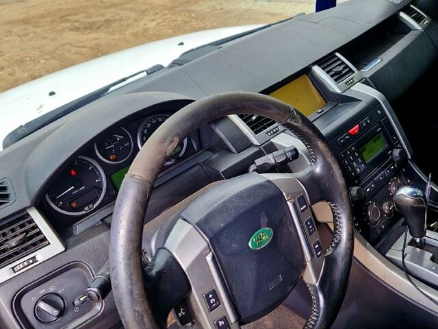 Белый Ленд Ровер Рендж Ровер Спорт, объемом двигателя 3.6 л и пробегом 327 тыс. км за 7400 $, фото 8 на Automoto.ua