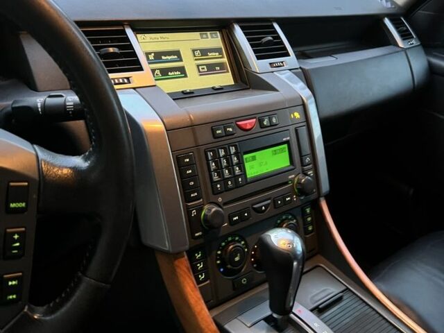 Білий Ленд Ровер Range Rover Sport, об'ємом двигуна 2.7 л та пробігом 272 тис. км за 8700 $, фото 14 на Automoto.ua