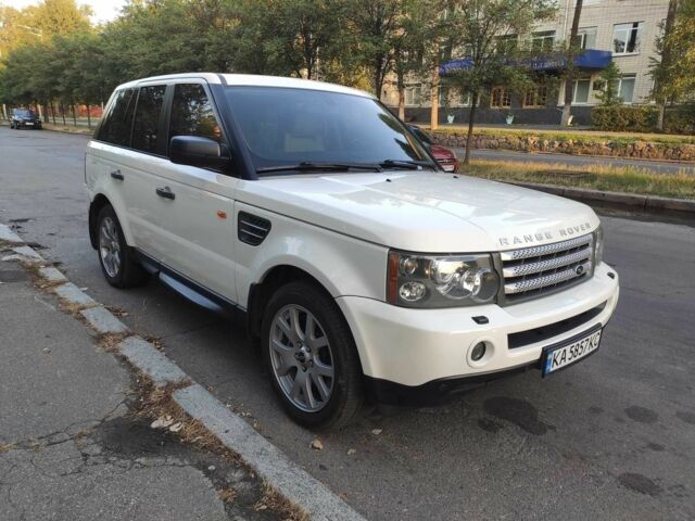 Білий Ленд Ровер Range Rover Sport, об'ємом двигуна 4.2 л та пробігом 203 тис. км за 9200 $, фото 1 на Automoto.ua