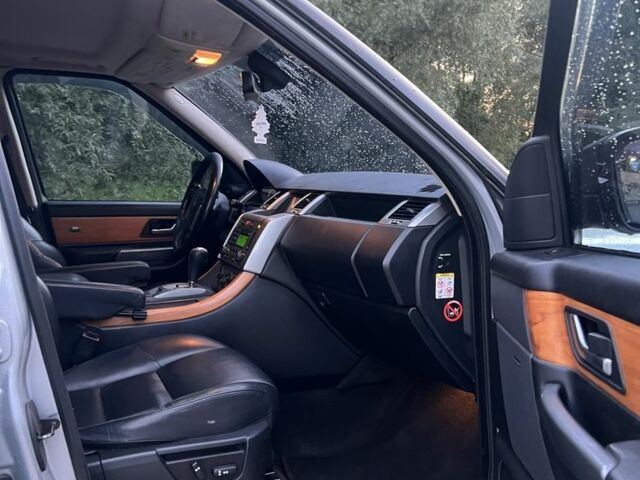 Білий Ленд Ровер Range Rover Sport, об'ємом двигуна 2.7 л та пробігом 272 тис. км за 8700 $, фото 6 на Automoto.ua
