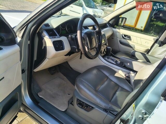 Білий Ленд Ровер Range Rover Sport, об'ємом двигуна 3.6 л та пробігом 265 тис. км за 7500 $, фото 6 на Automoto.ua