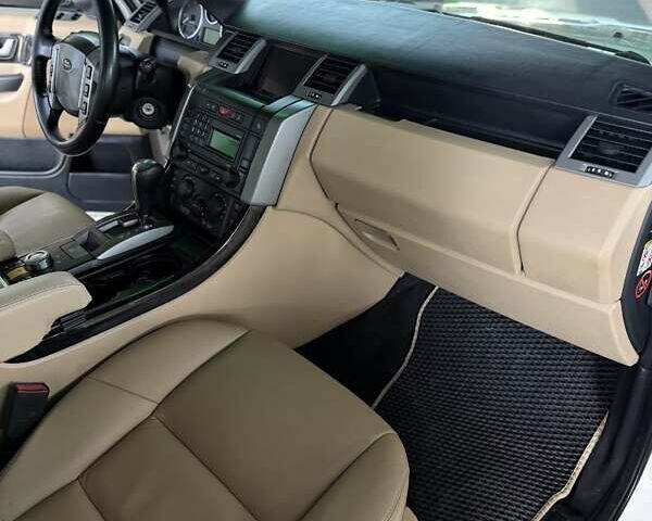 Белый Ленд Ровер Рендж Ровер Спорт, объемом двигателя 3.6 л и пробегом 270 тыс. км за 10500 $, фото 8 на Automoto.ua