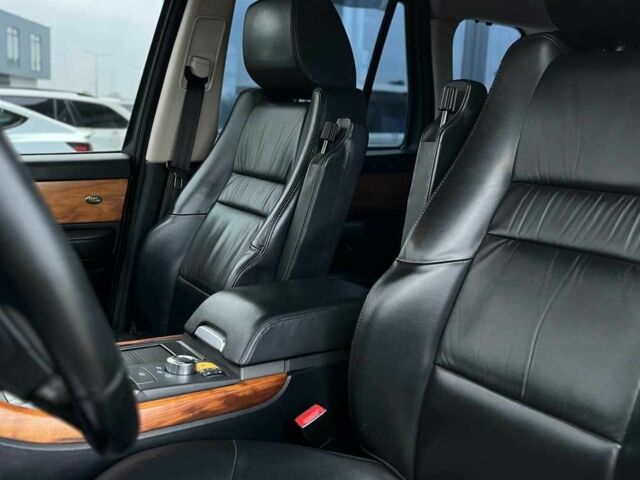 Белый Ленд Ровер Рендж Ровер Спорт, объемом двигателя 0 л и пробегом 260 тыс. км за 8900 $, фото 9 на Automoto.ua