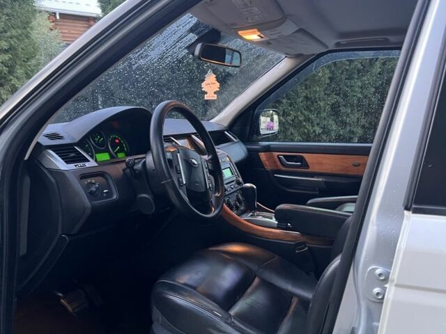 Білий Ленд Ровер Range Rover Sport, об'ємом двигуна 2.7 л та пробігом 272 тис. км за 8700 $, фото 12 на Automoto.ua