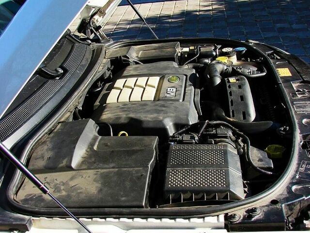 Білий Ленд Ровер Range Rover Sport, об'ємом двигуна 3.6 л та пробігом 323 тис. км за 12500 $, фото 13 на Automoto.ua