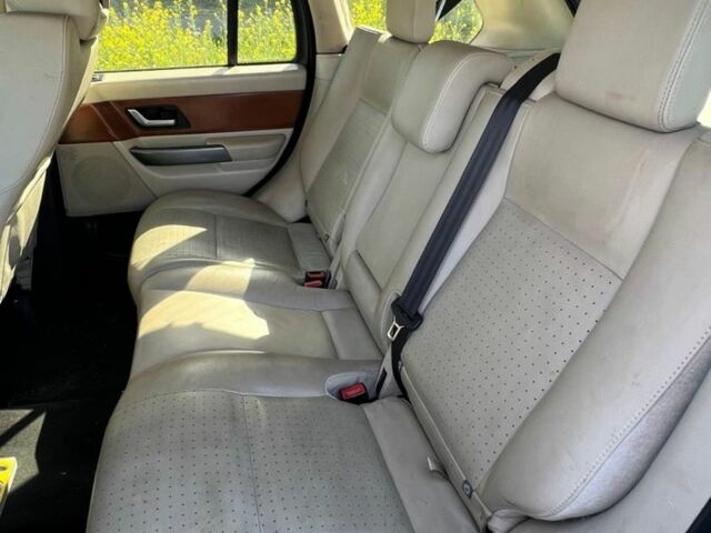 Білий Ленд Ровер Range Rover Sport, об'ємом двигуна 4.2 л та пробігом 100 тис. км за 8500 $, фото 13 на Automoto.ua