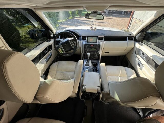 Білий Ленд Ровер Range Rover Sport, об'ємом двигуна 3.6 л та пробігом 150 тис. км за 15026 $, фото 16 на Automoto.ua