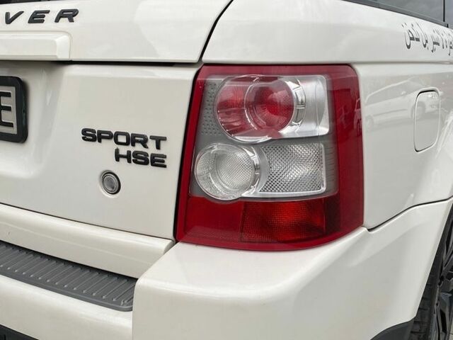 Білий Ленд Ровер Range Rover Sport, об'ємом двигуна 2.7 л та пробігом 269 тис. км за 7800 $, фото 12 на Automoto.ua