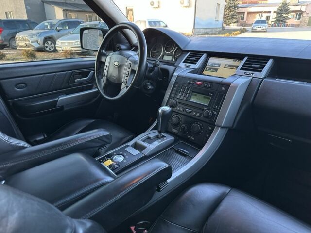 Белый Ленд Ровер Рендж Ровер Спорт, объемом двигателя 2.7 л и пробегом 206 тыс. км за 5500 $, фото 18 на Automoto.ua