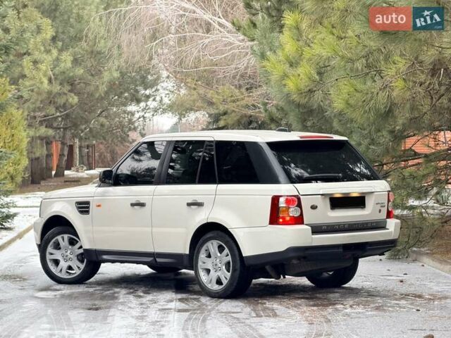 Белый Ленд Ровер Рендж Ровер Спорт, объемом двигателя 3.6 л и пробегом 139 тыс. км за 11350 $, фото 31 на Automoto.ua