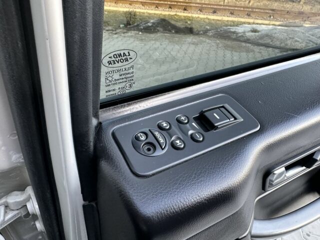 Белый Ленд Ровер Рендж Ровер Спорт, объемом двигателя 2.7 л и пробегом 206 тыс. км за 5500 $, фото 23 на Automoto.ua