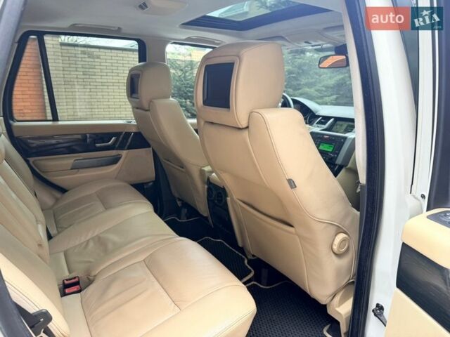 Белый Ленд Ровер Рендж Ровер Спорт, объемом двигателя 3.6 л и пробегом 139 тыс. км за 11350 $, фото 17 на Automoto.ua