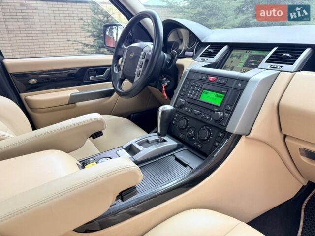 Белый Ленд Ровер Рендж Ровер Спорт, объемом двигателя 3.6 л и пробегом 139 тыс. км за 11350 $, фото 15 на Automoto.ua