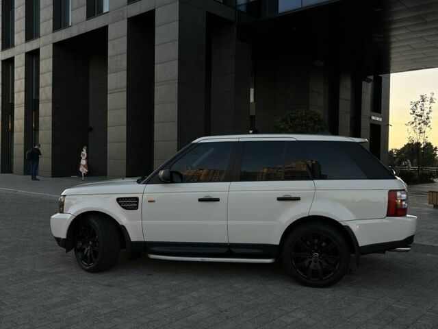 Білий Ленд Ровер Range Rover Sport, об'ємом двигуна 4.2 л та пробігом 160 тис. км за 12605 $, фото 2 на Automoto.ua