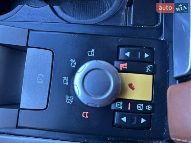 Белый Ленд Ровер Рендж Ровер Спорт, объемом двигателя 2.72 л и пробегом 280 тыс. км за 10800 $, фото 12 на Automoto.ua