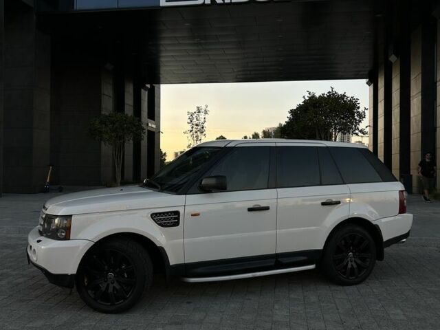 Білий Ленд Ровер Range Rover Sport, об'ємом двигуна 4.2 л та пробігом 160 тис. км за 12605 $, фото 1 на Automoto.ua