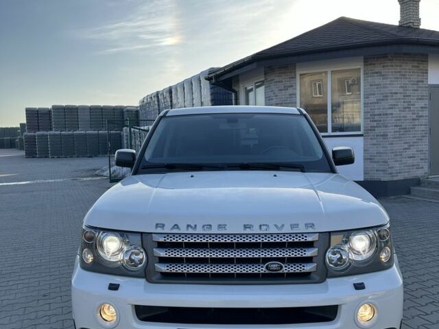 Белый Ленд Ровер Рендж Ровер Спорт, объемом двигателя 2.7 л и пробегом 206 тыс. км за 5500 $, фото 4 на Automoto.ua