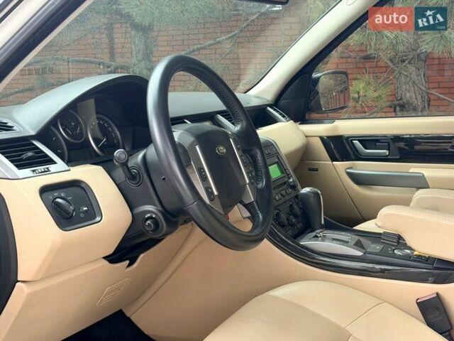 Белый Ленд Ровер Рендж Ровер Спорт, объемом двигателя 3.6 л и пробегом 139 тыс. км за 11350 $, фото 8 на Automoto.ua