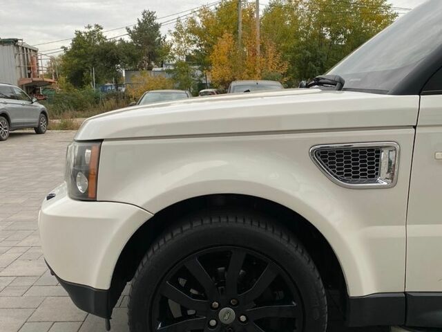 Білий Ленд Ровер Range Rover Sport, об'ємом двигуна 2.7 л та пробігом 269 тис. км за 7800 $, фото 16 на Automoto.ua