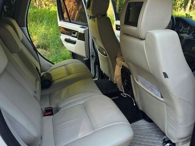Білий Ленд Ровер Range Rover Sport, об'ємом двигуна 4.2 л та пробігом 206 тис. км за 9500 $, фото 10 на Automoto.ua