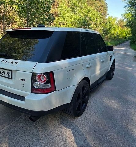 Білий Ленд Ровер Range Rover Sport, об'ємом двигуна 4.2 л та пробігом 206 тис. км за 11900 $, фото 3 на Automoto.ua